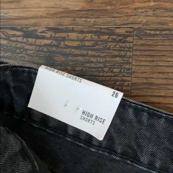 Forever 21 black high rise shorts - Picture 5 of 6
